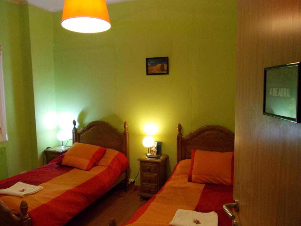 Hostel Hemingway Pamplona Cameră foto